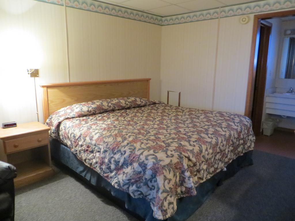 Midtown Western Inn - Kearney Room photo